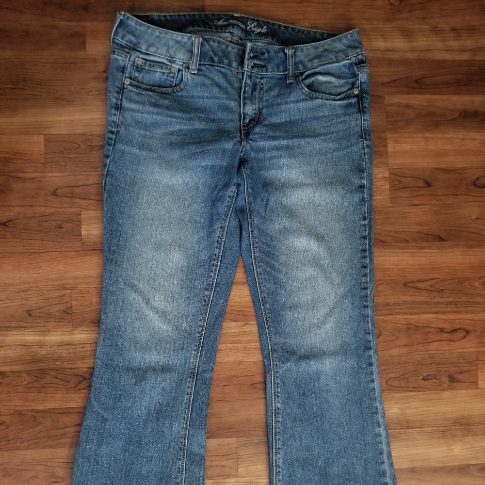 AE Artist Jeans
